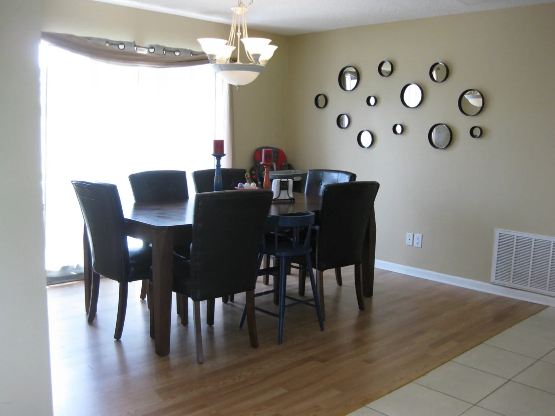 Photo of 654 Doral Lane
