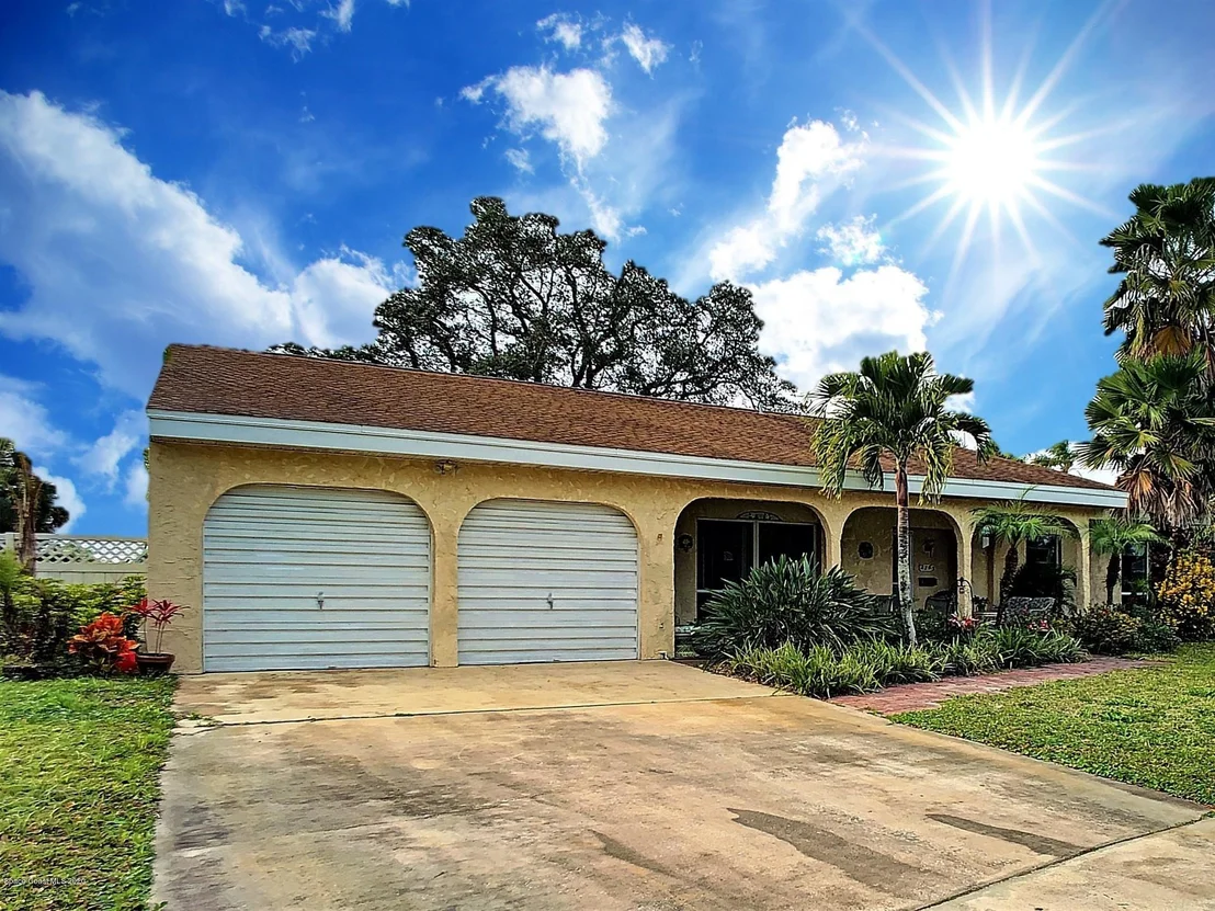 Photo of 2763 NE Floresta Drive NE