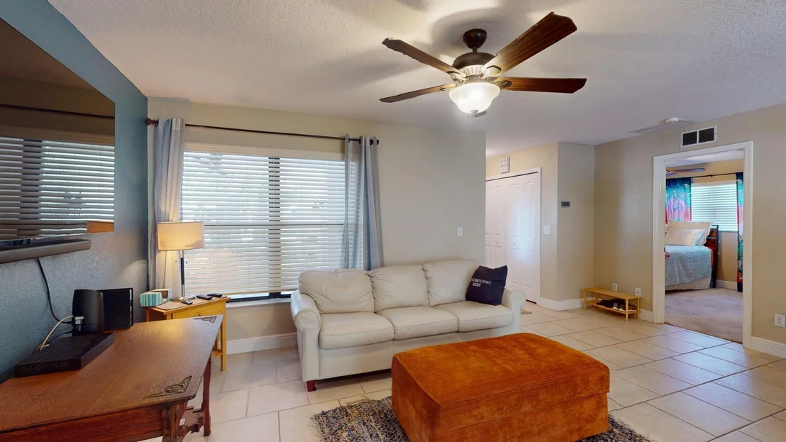 Photo of 112 E Haven Drive