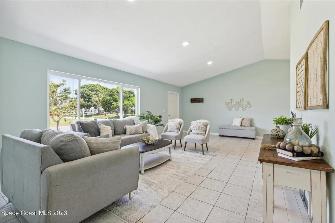Photo of 468 Tulip Drive