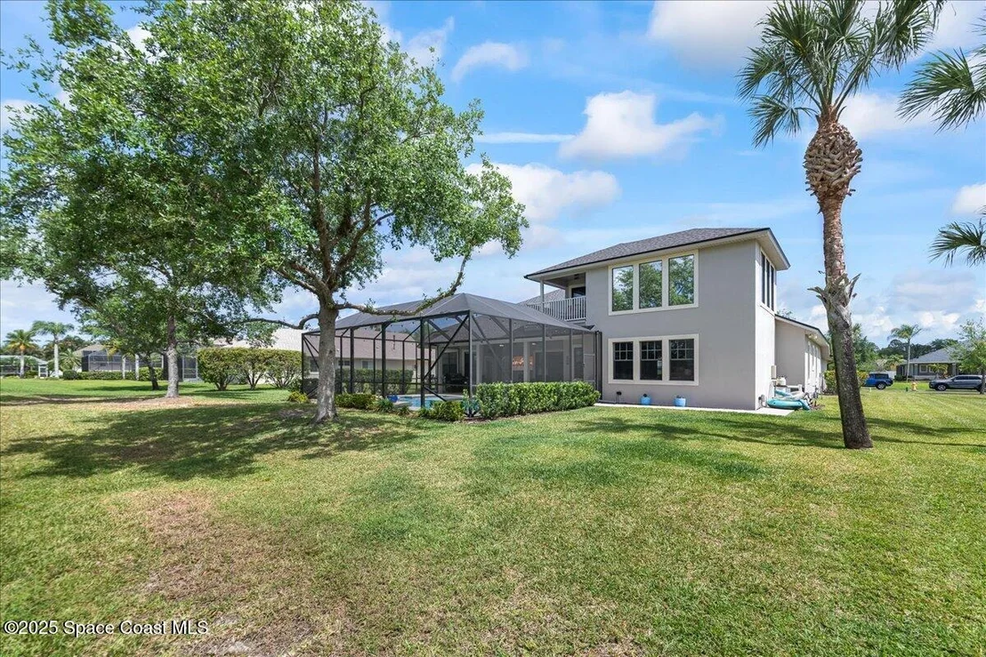Photo of 2100 Windbrook Drive SE