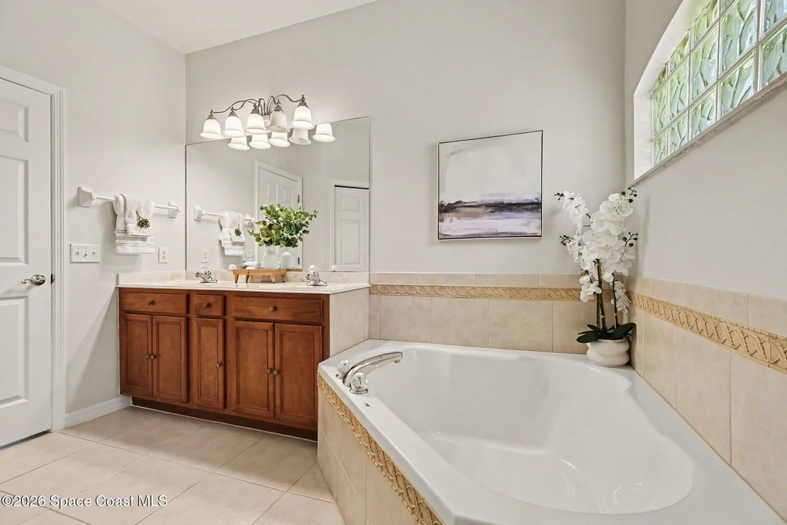 Photo of 296 Tunbridge Drive
