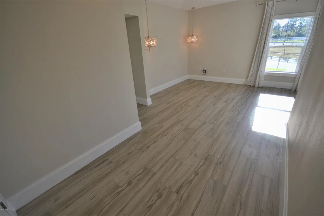 Photo of 960 Fiddleleaf Circle