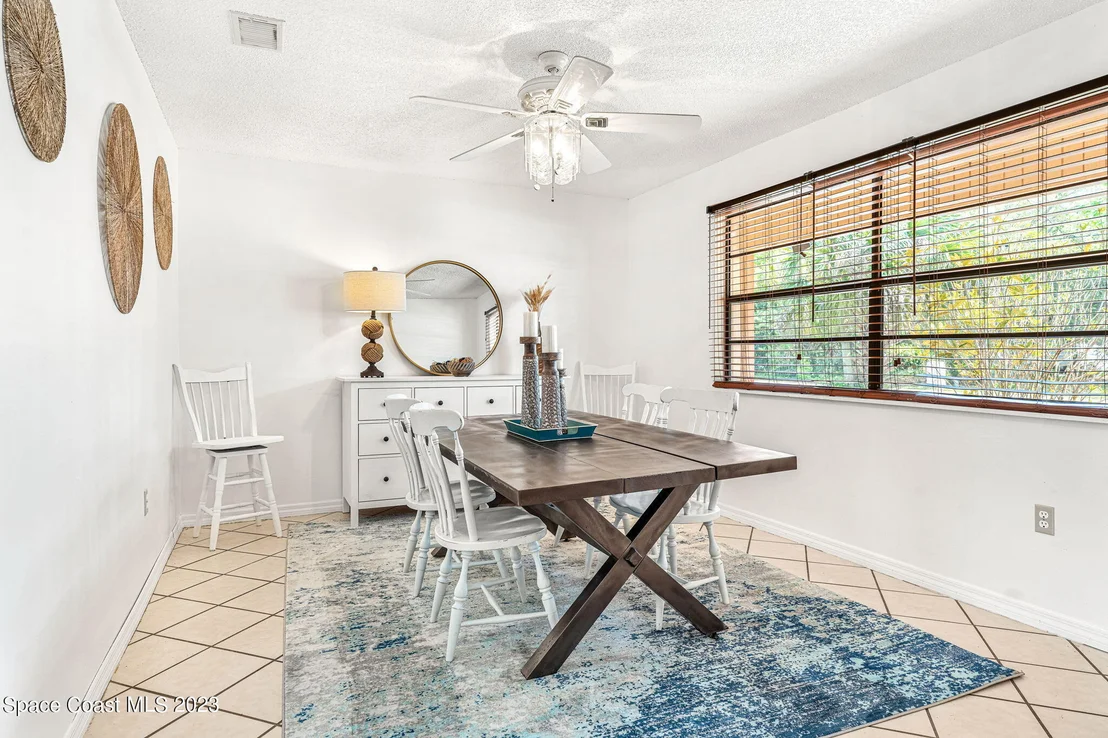 Photo of 6414 Hudson Road