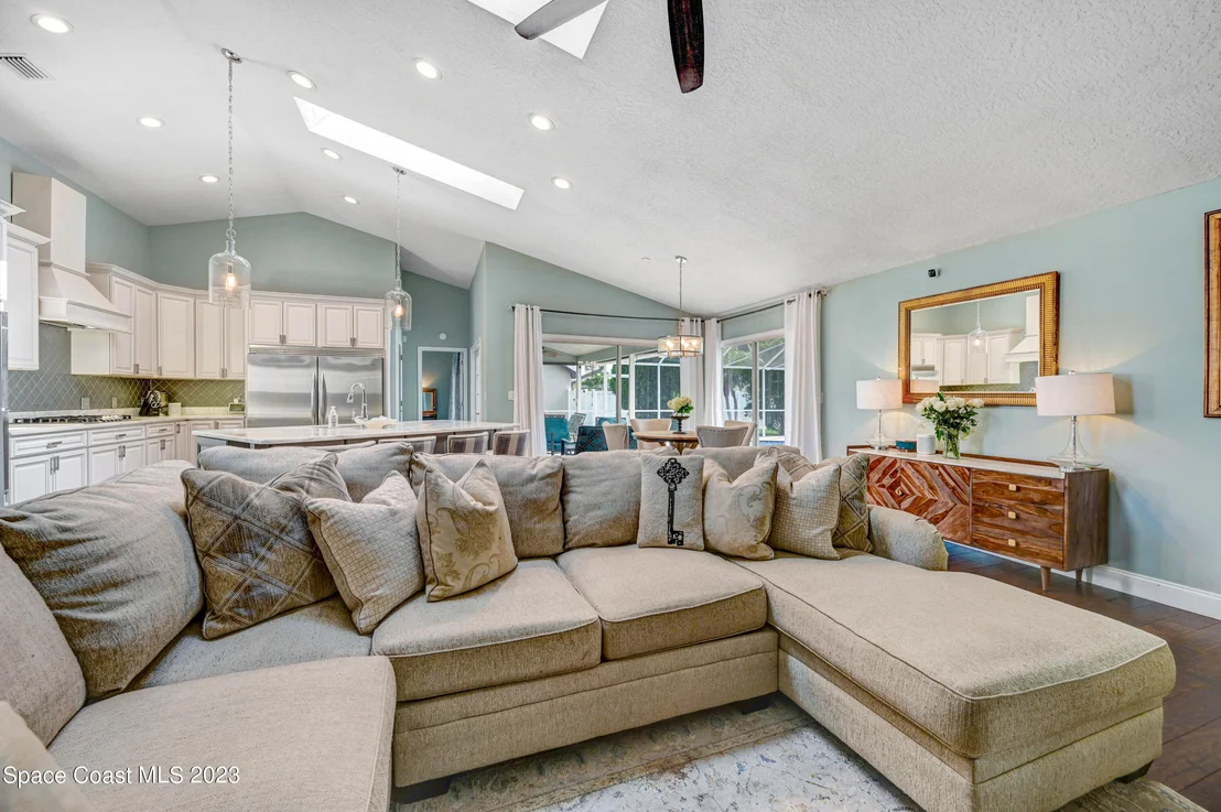 Photo of 817 Spanish Wells Drive