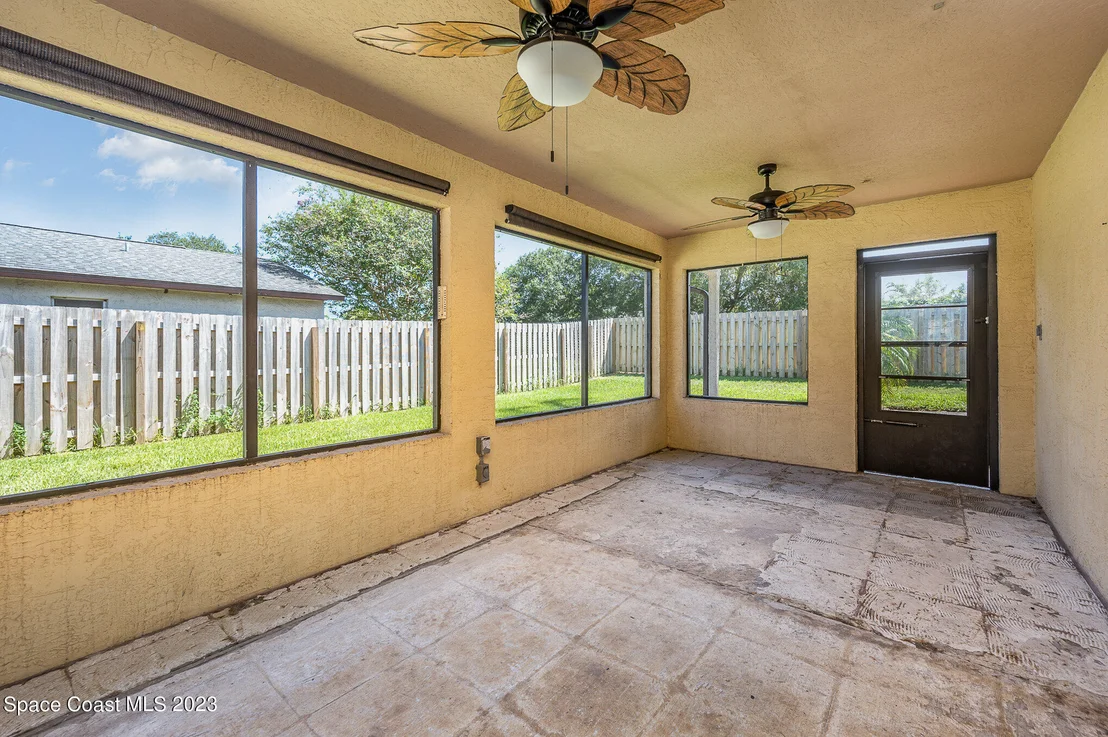 Photo of 845 Westport Drive