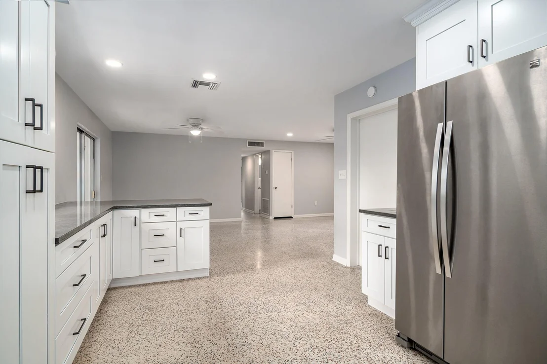 Photo of 7579 Mimosa Avenue