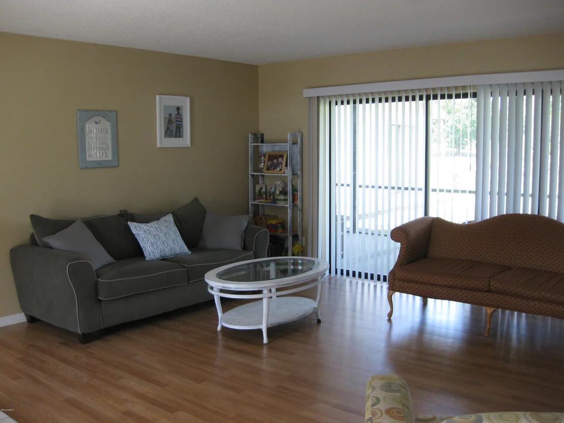 Photo of 654 Doral Lane