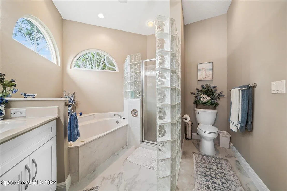 Photo of 1001 Fieldstone Drive