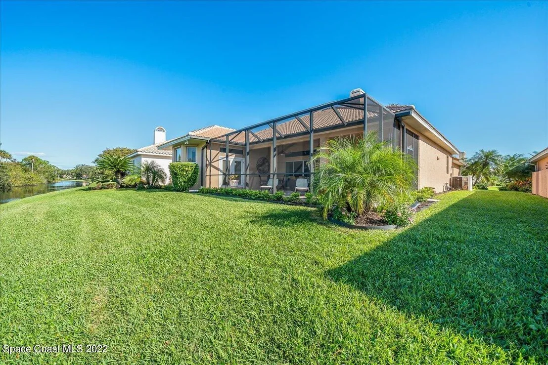 Photo of 937 Palm Brook Drive