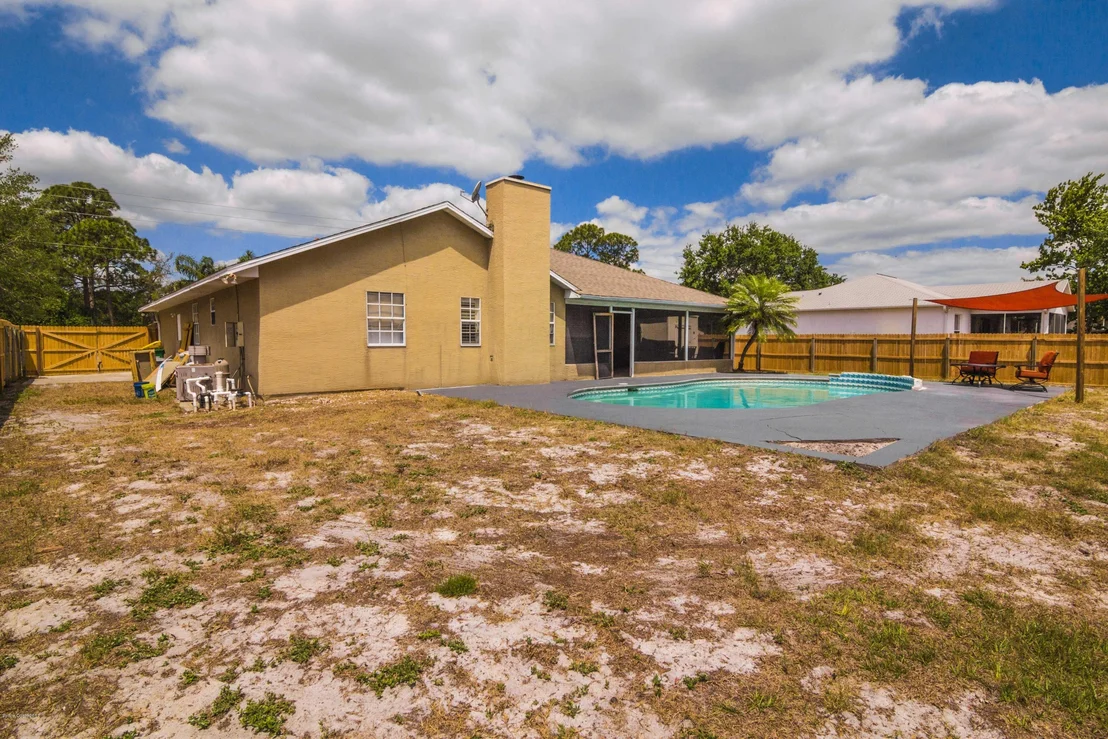 Photo of 6855 Cedar Avenue