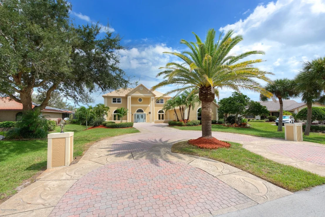 Photo of 545 Lanternback Island Drive