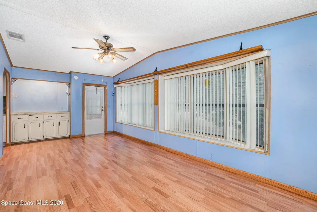 Photo of 1942 Seagrape Street NE