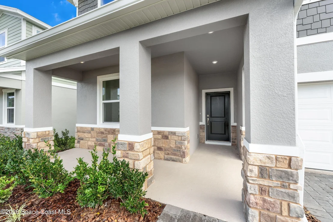 Photo of 995 Connolly Lane NE