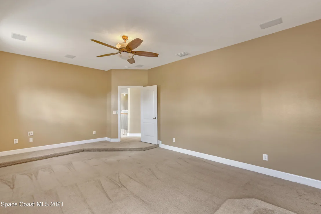 Photo of 3266 Peninsula Circle