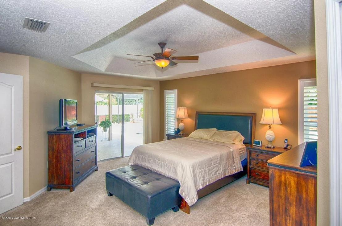 Photo of 5977 Newbury Circle