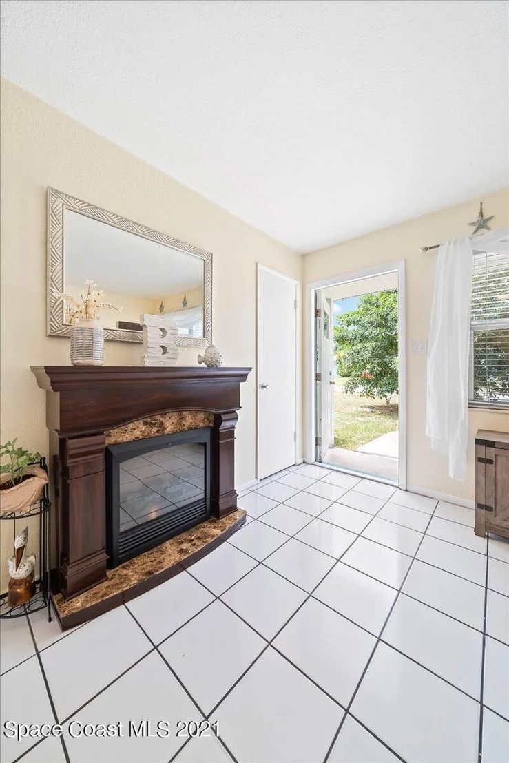 Photo of 1413 Rosemary Drive