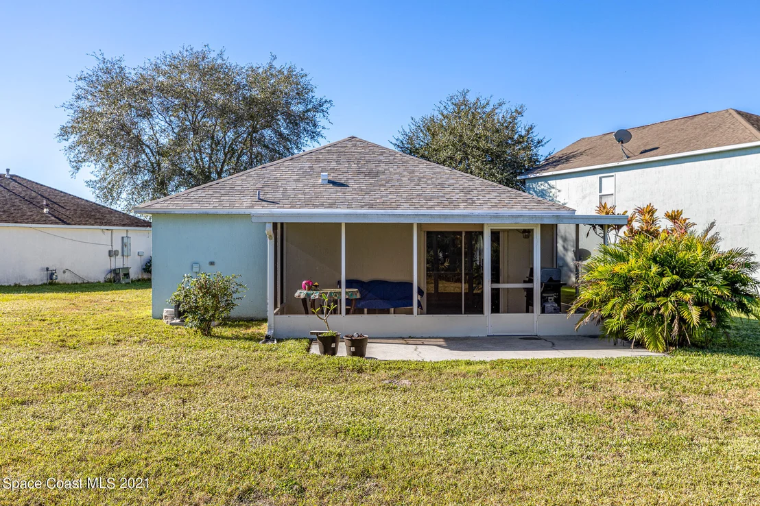 Photo of 2149 Redwood Circle