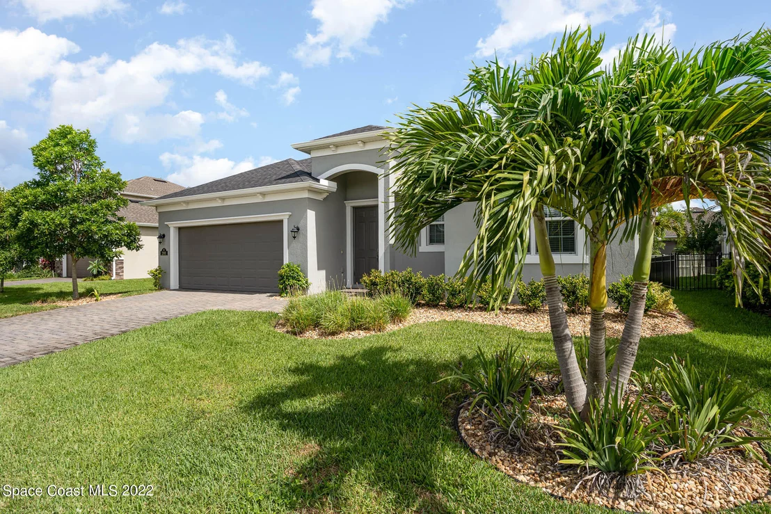 Photo of 2881 Casterton Drive