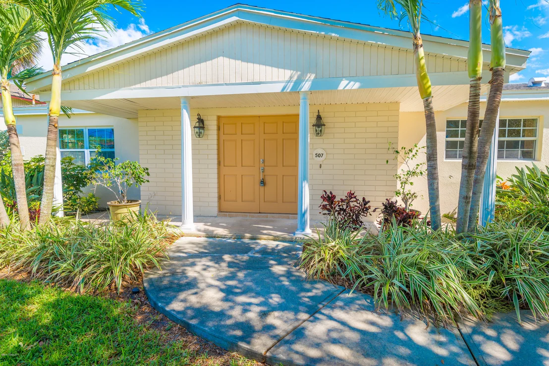 Photo of 507 Bahama Drive