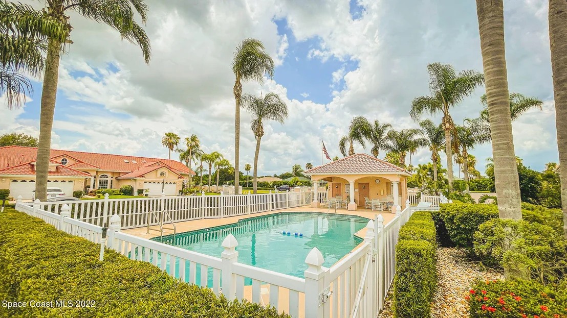 Photo of 557 Willis Way