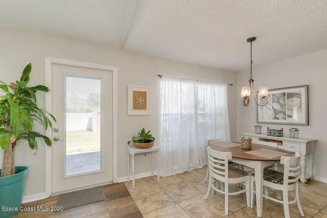 Photo of 1591 Whitman Drive
