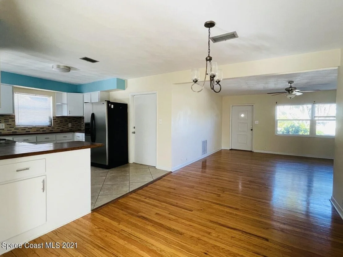 Photo of 2250 Sunset Avenue