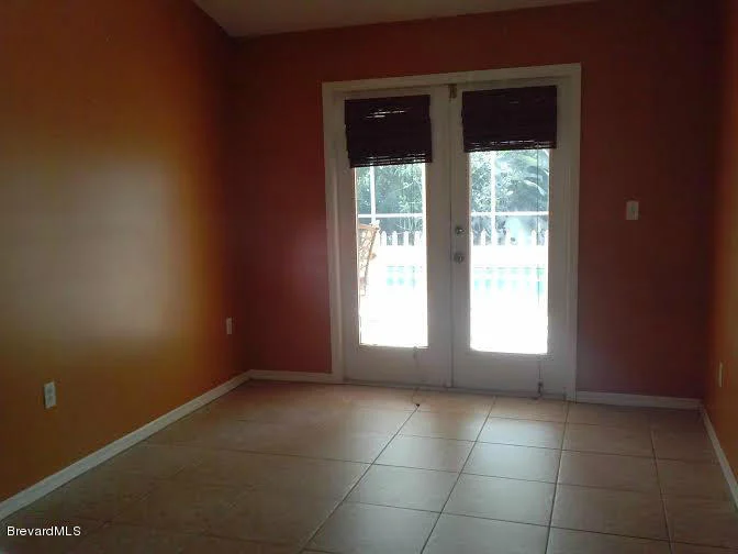 Photo of 2075 Vally Road