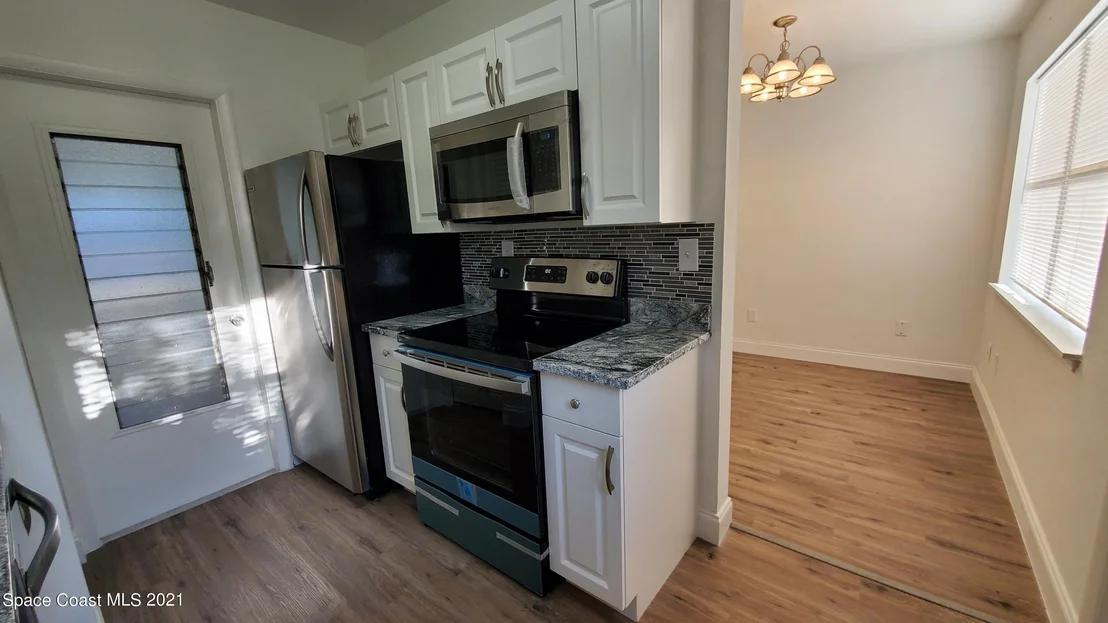 Photo of 1172 Wild Rose Drive NE