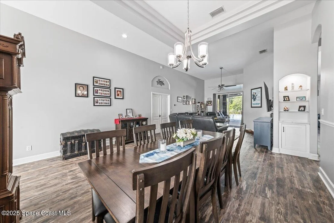 Photo of 370 Baytree Drive
