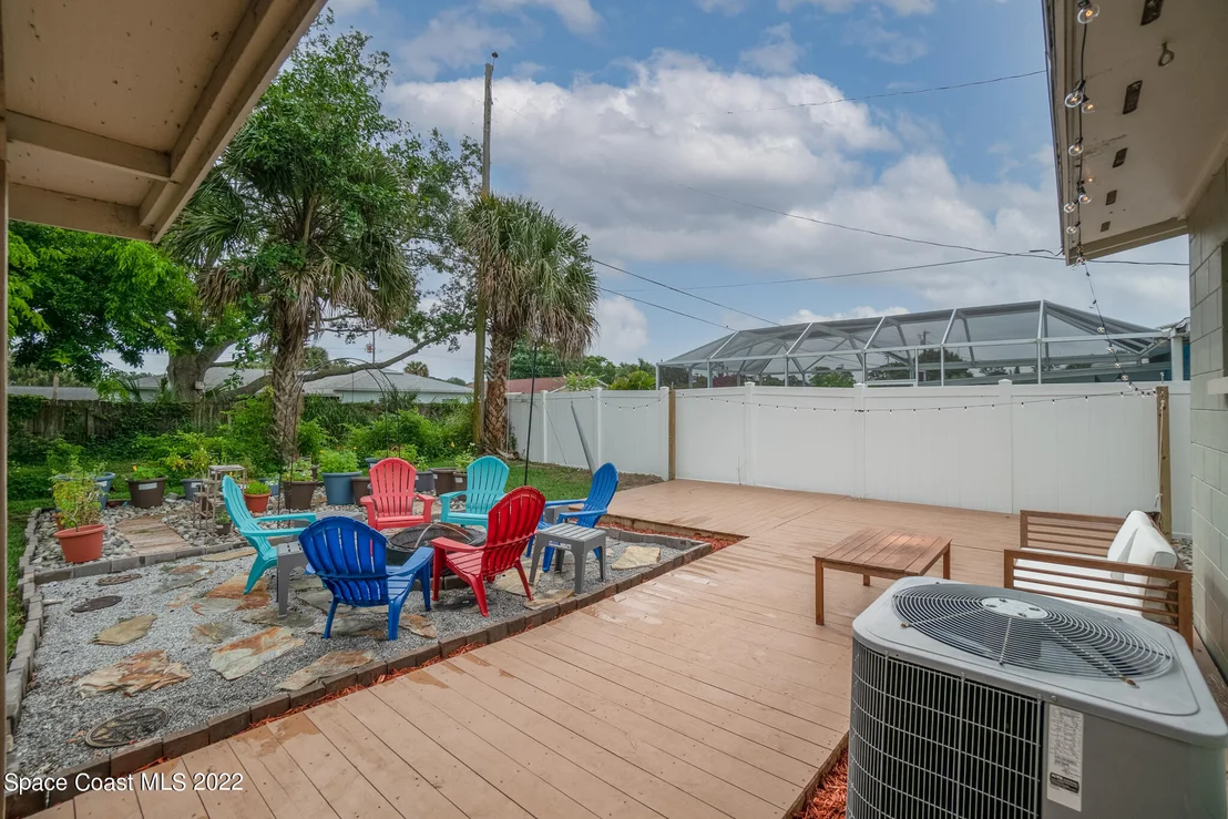 Photo of 1366 Estridge Drive