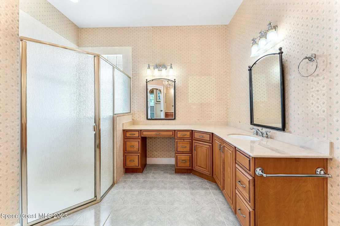 Photo of 1368 Centennial Way
