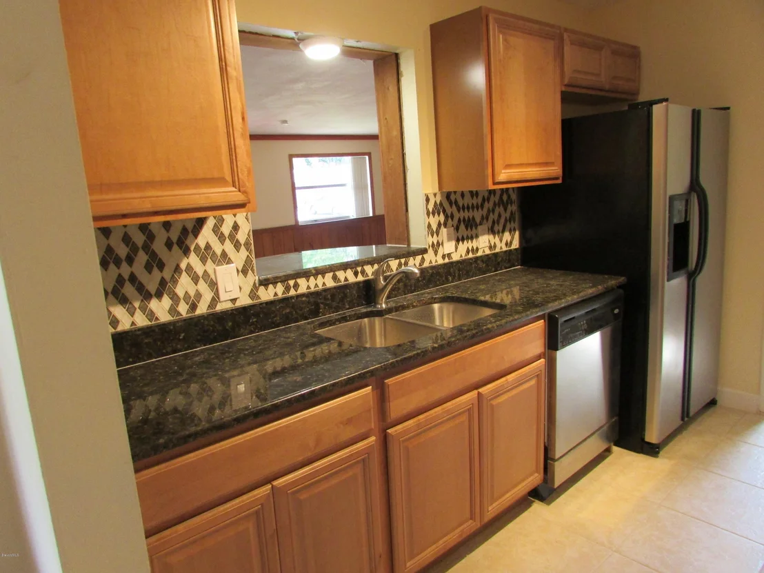 Photo of 975 Miracle Way