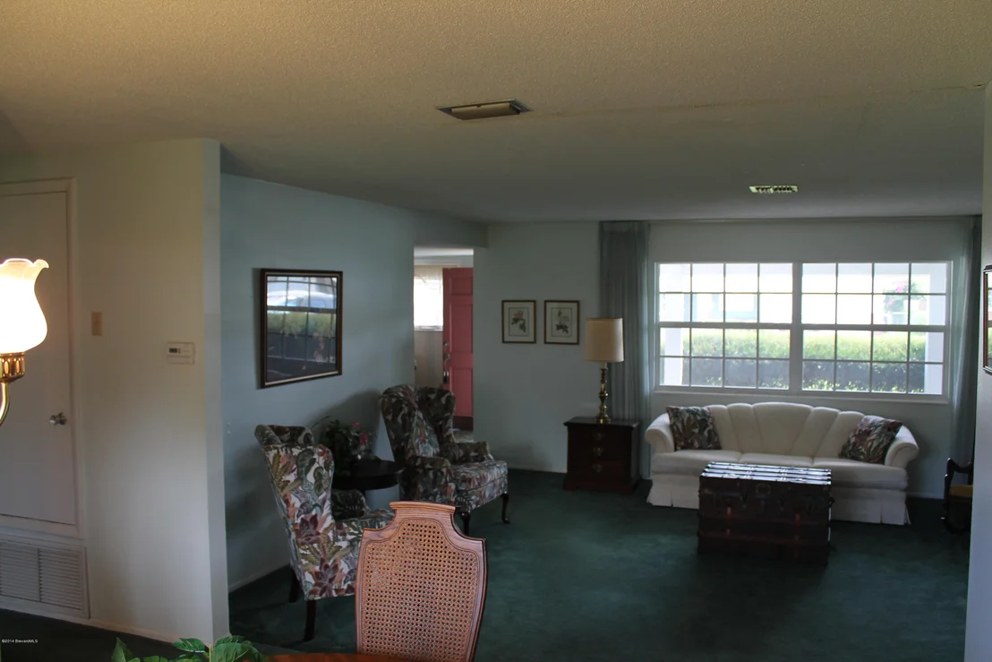 Photo of 896 Jefferson Road