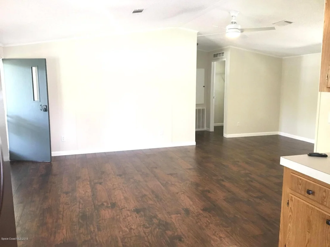 Photo of 3425 Turnbull Road