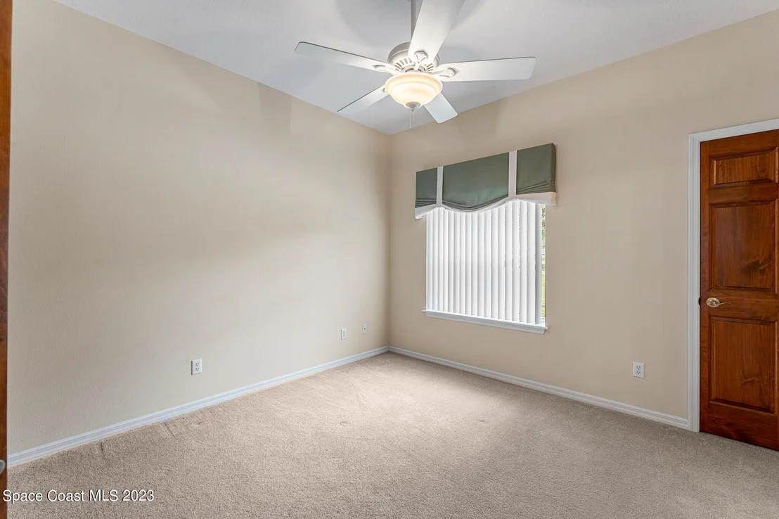 Photo of 927 Iron Bend Trail