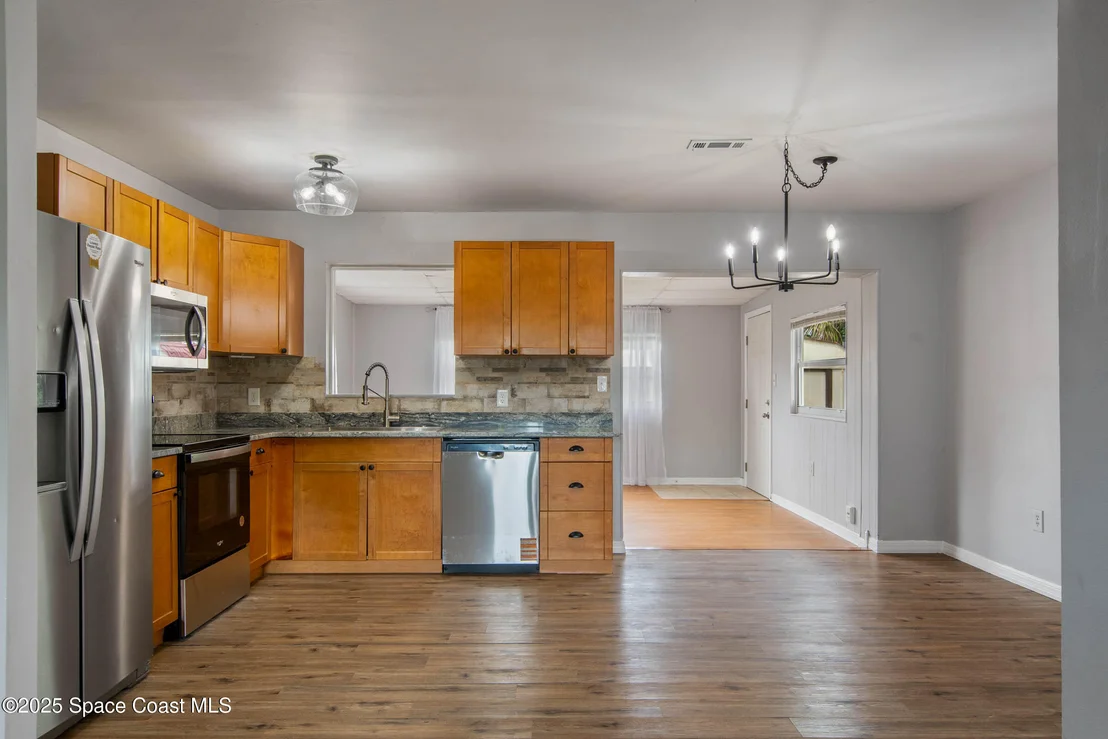Photo of 620 Clarke Avenue