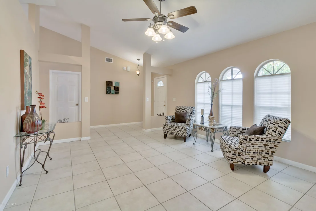 Photo of 607 Sandpiper Circle
