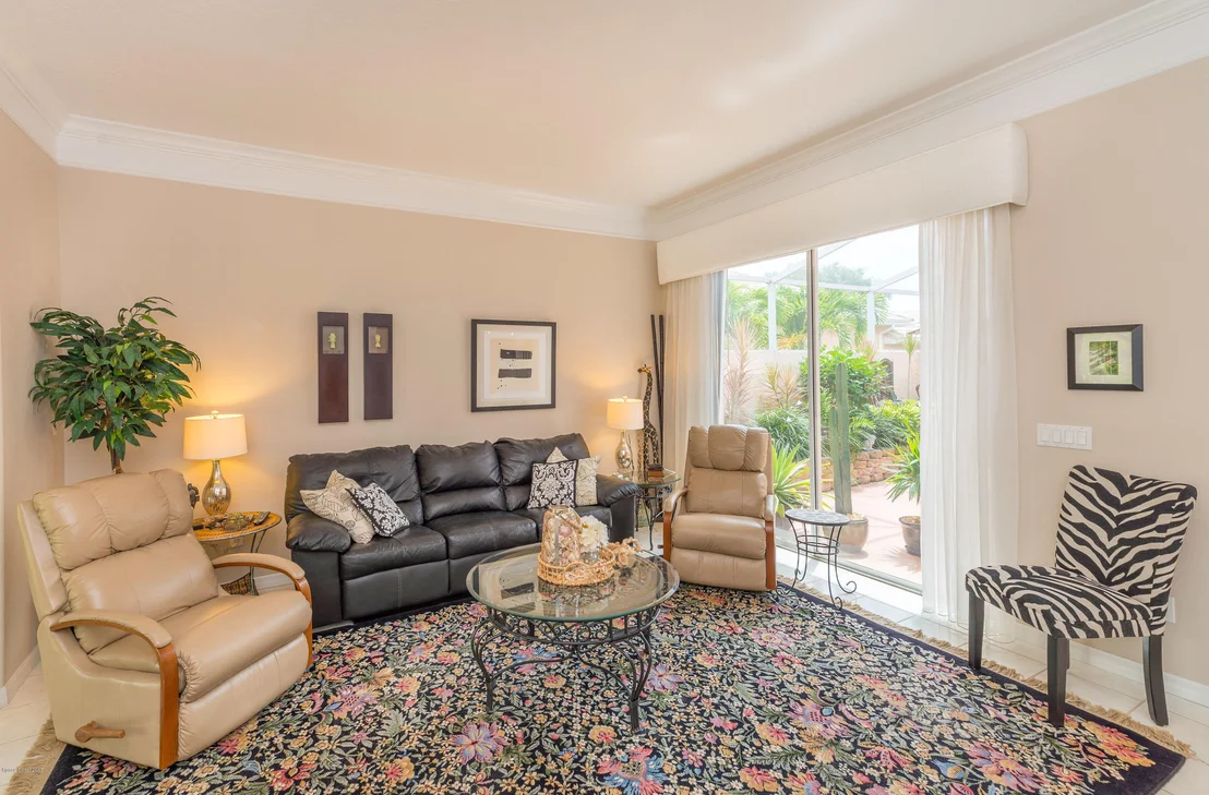 Photo of 919 Palm Brook Drive