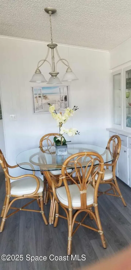 Photo of 843 Sapodilla Drive