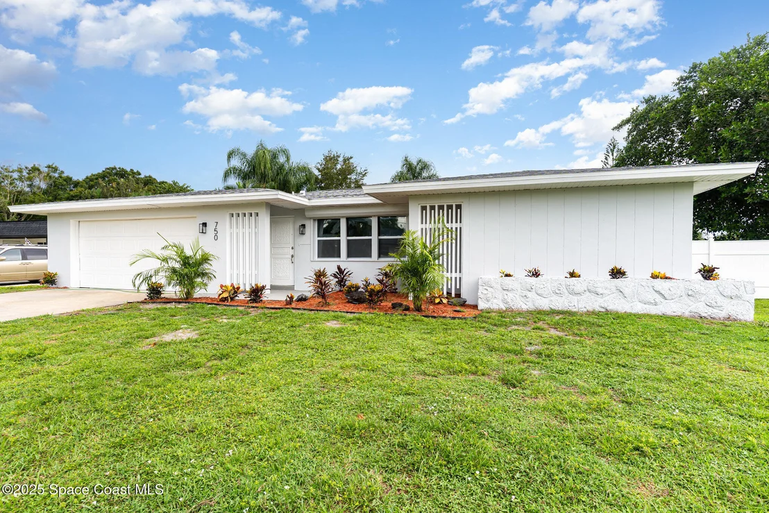 Photo of 750 Burman Lane NE