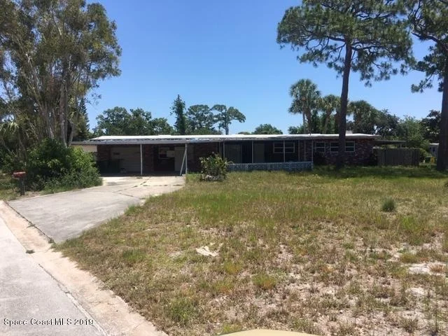 Photo of 1221 Willow Lane