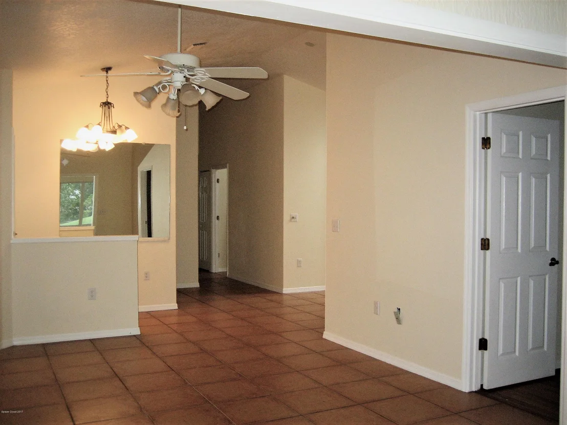 Photo of 265 Concord Way