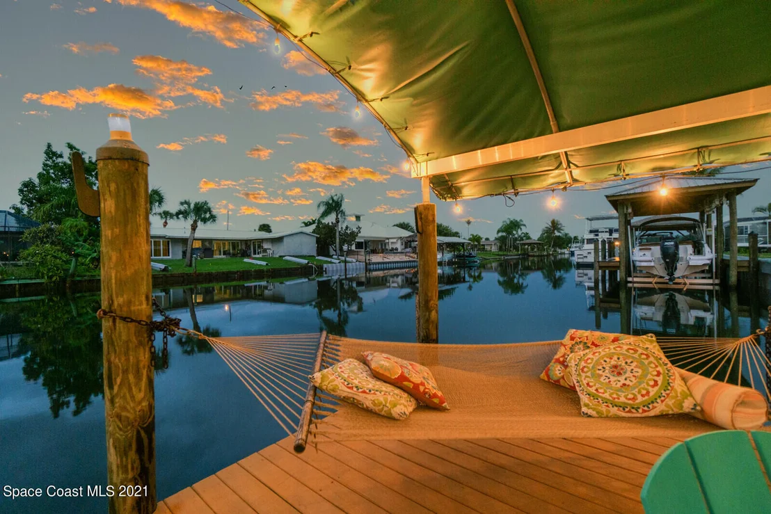 Photo of 481 Cardinal Drive
