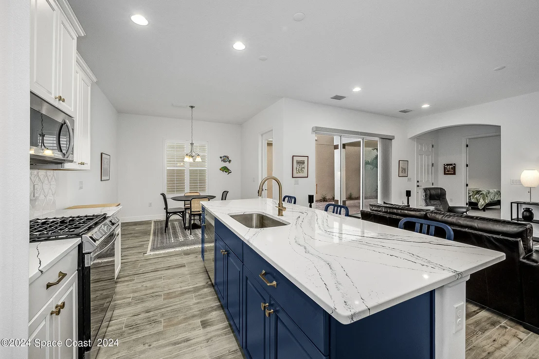 Photo of 8536 Lyside Drive