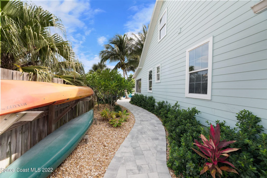 Photo of 416 Riverview Lane