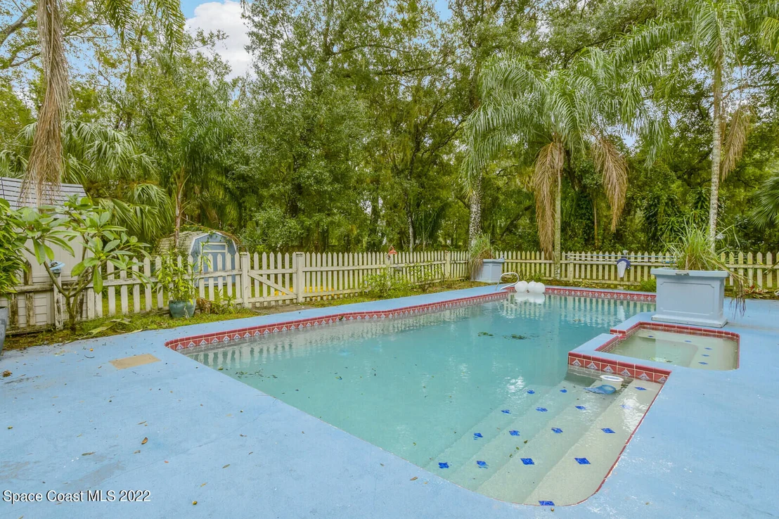 Photo of 2179 Turpentine Road