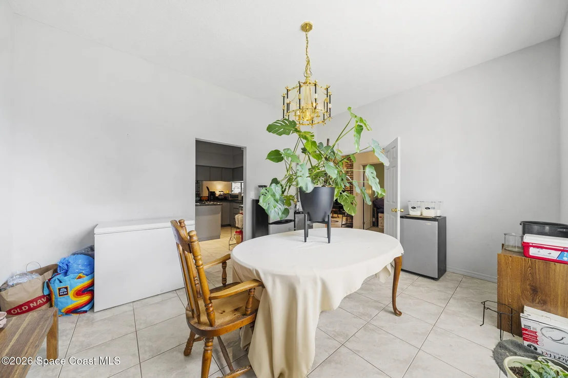 Photo of 2180 Figtree Drive