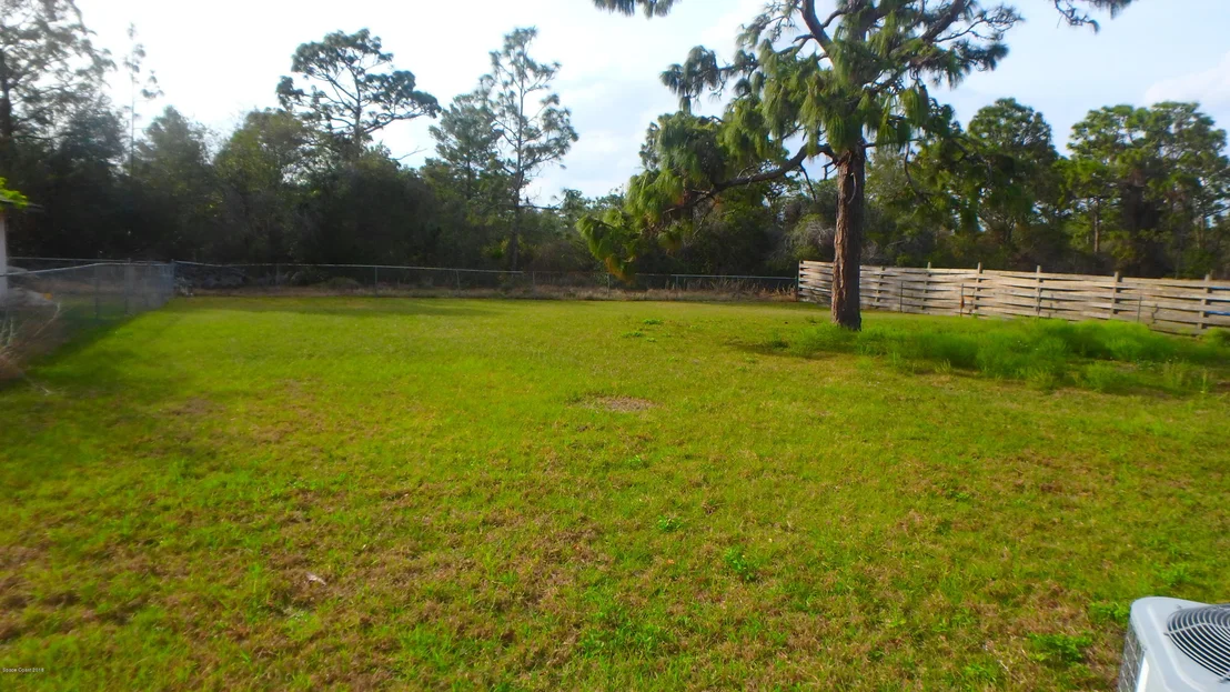 Photo of 1076 Galty Circle NE