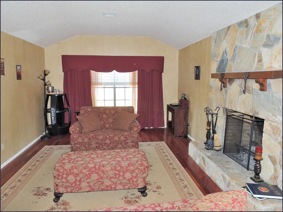 Photo of 1179 Wentworth Circle
